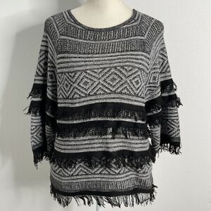 Gallarda Galante fringe geometric elbow length sweater.  Size F.  Size M.